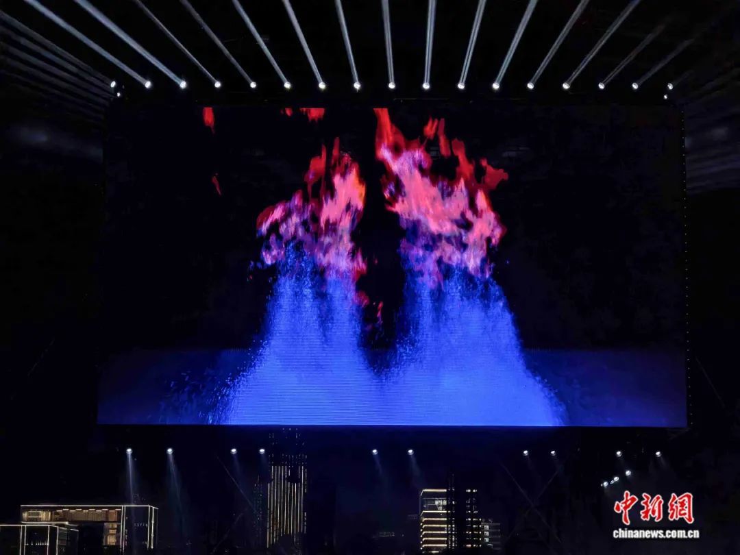 旋律重新演, 市精神, 将开幕式推