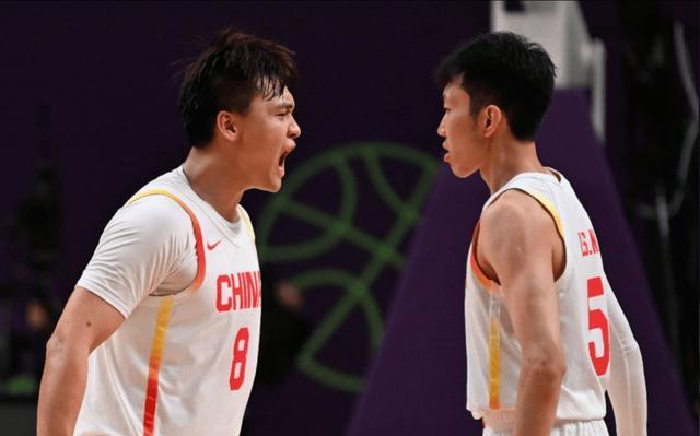 img, 他在接受采 img, 他在接受采