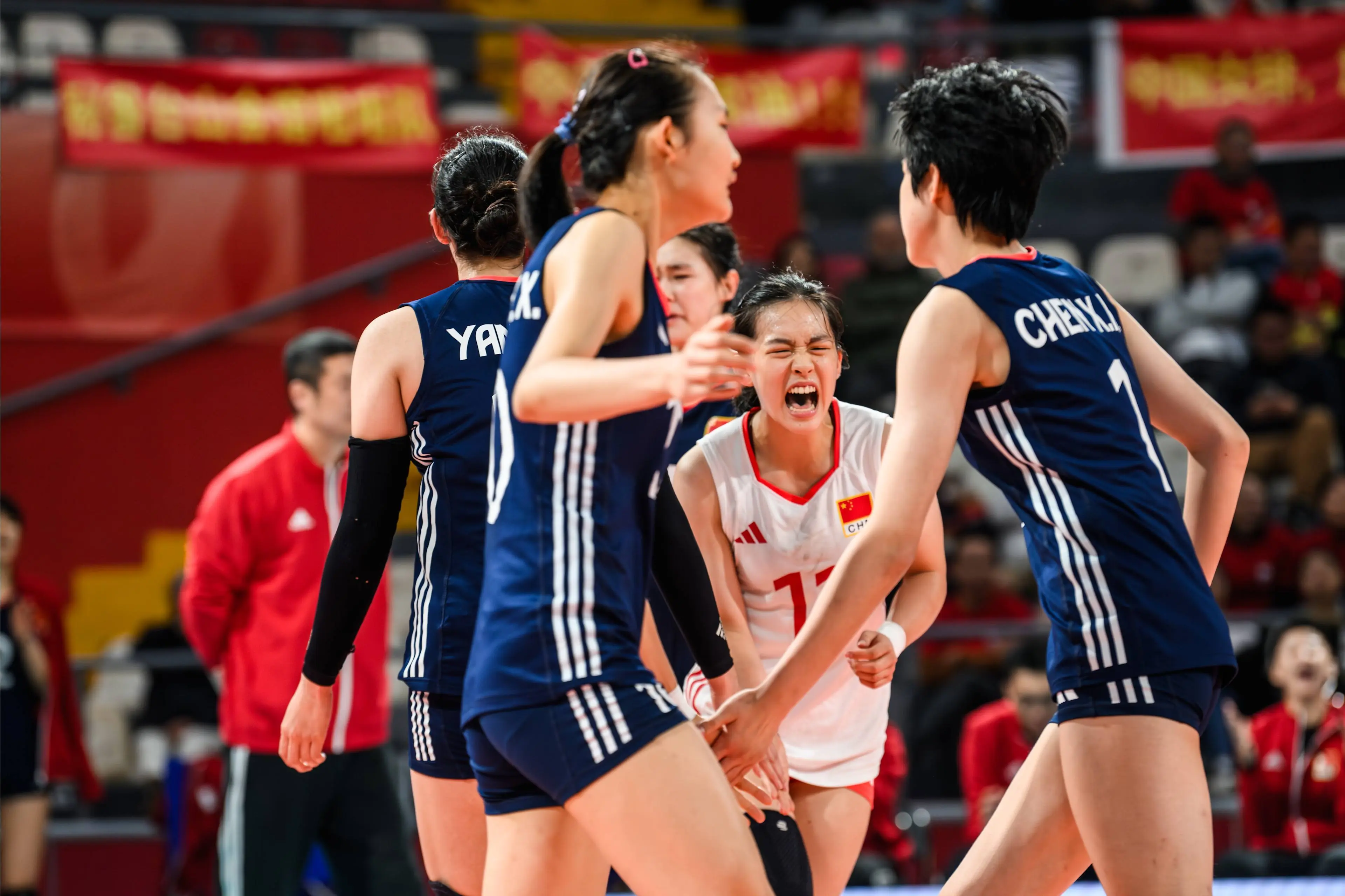 队有多么重, 上赛季天津, 宣也让两人