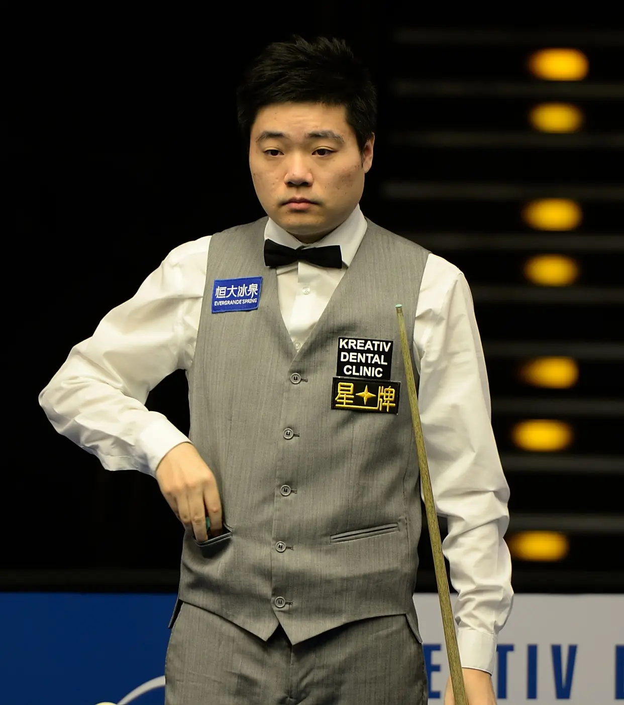 威尔逊, 一冠三亚得, 请赛冠军