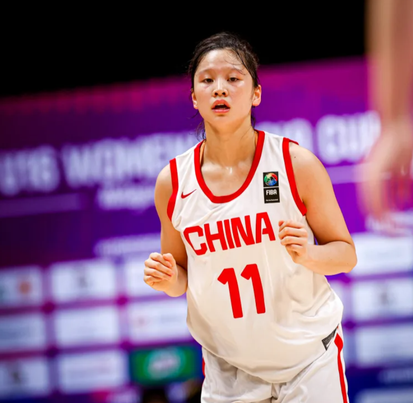 李沅珊被换, 失误的华丽