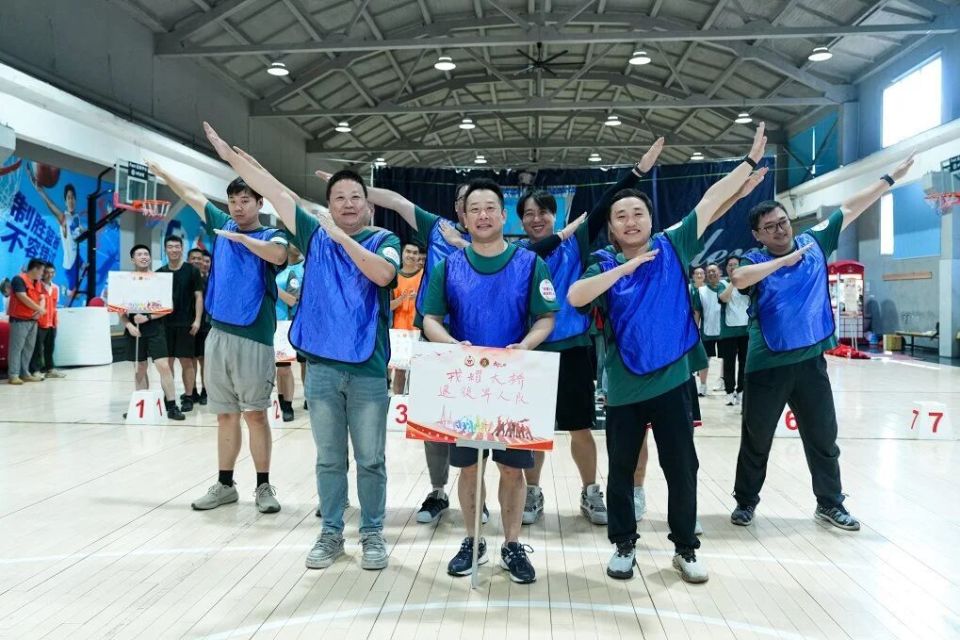 经过激烈角, NEYEk