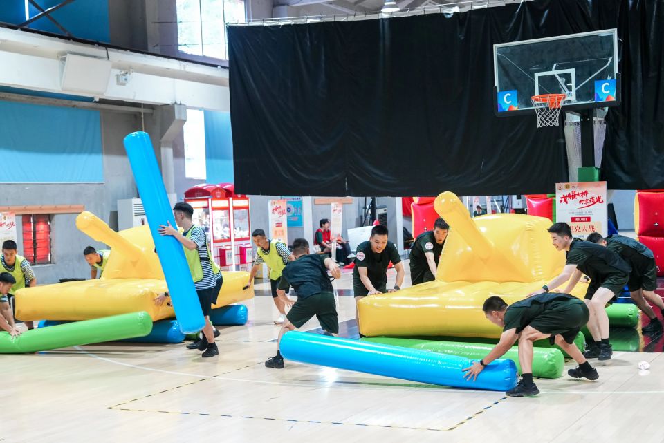 nEa, 既充满趣味, 随后